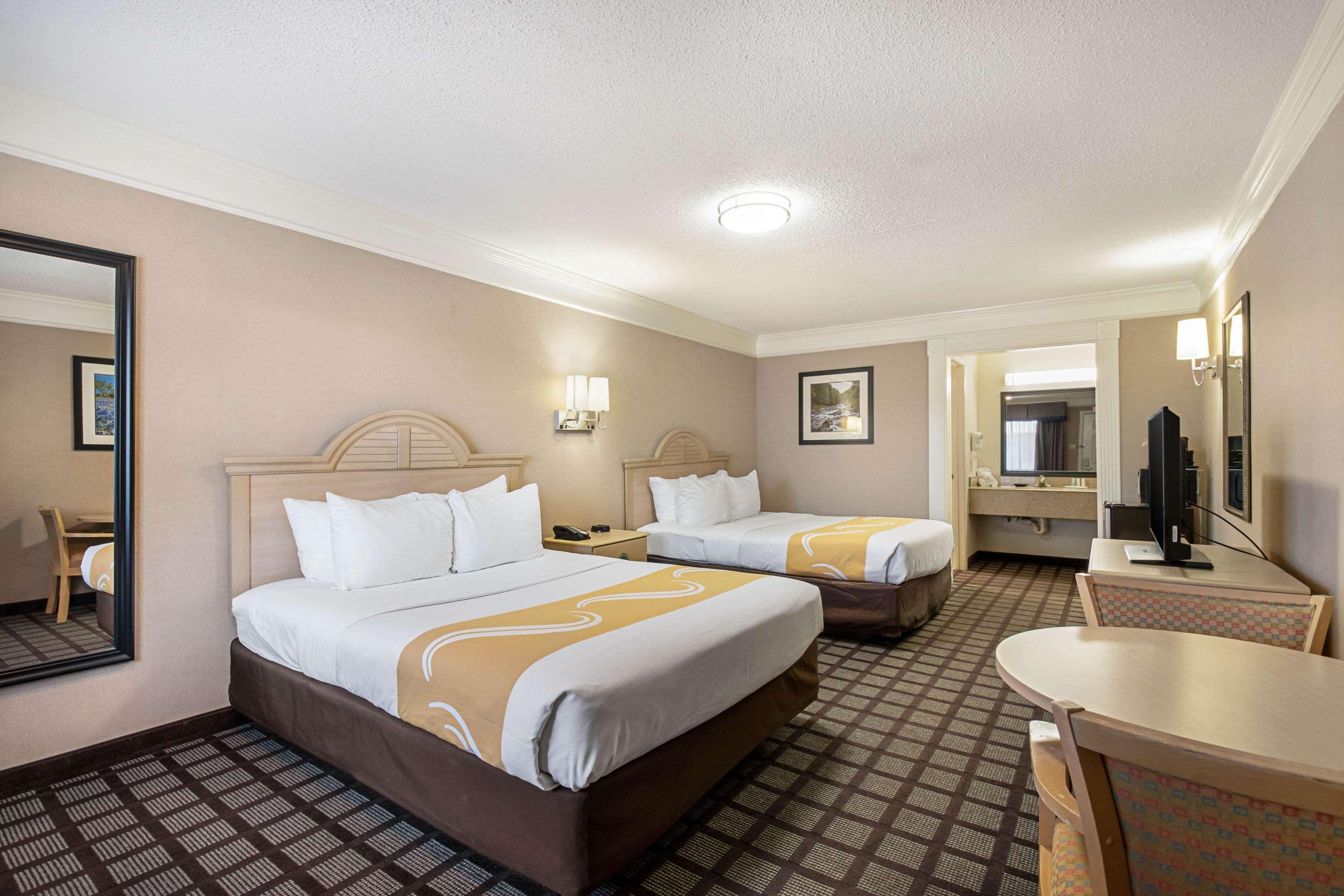 Quality Inn Near Lake Marble Falls Exterior photo