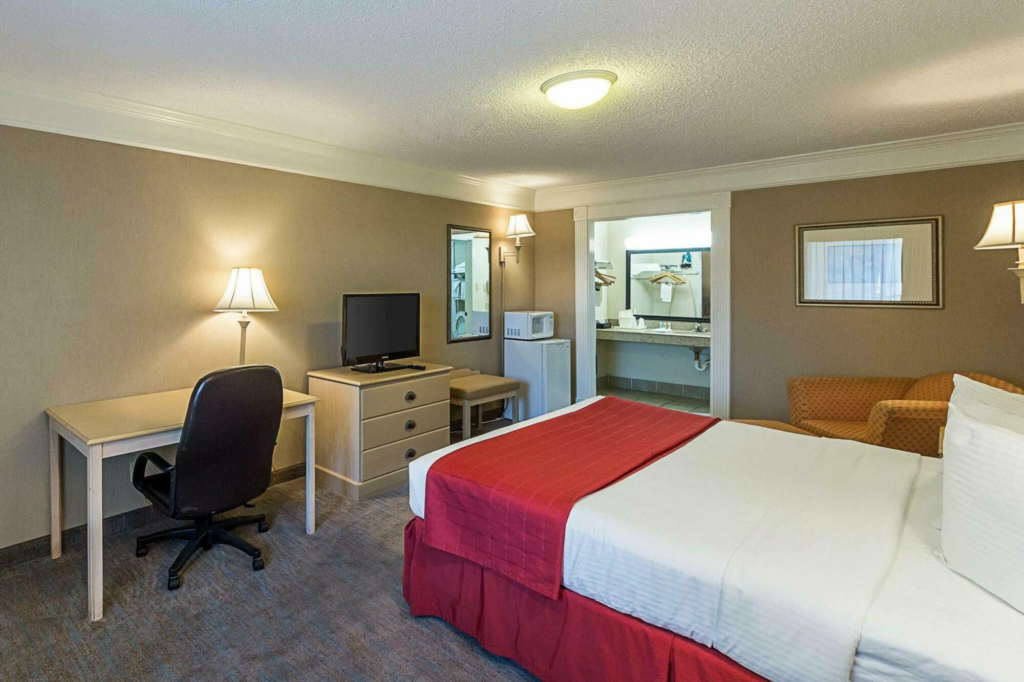 Quality Inn Near Lake Marble Falls Exterior photo