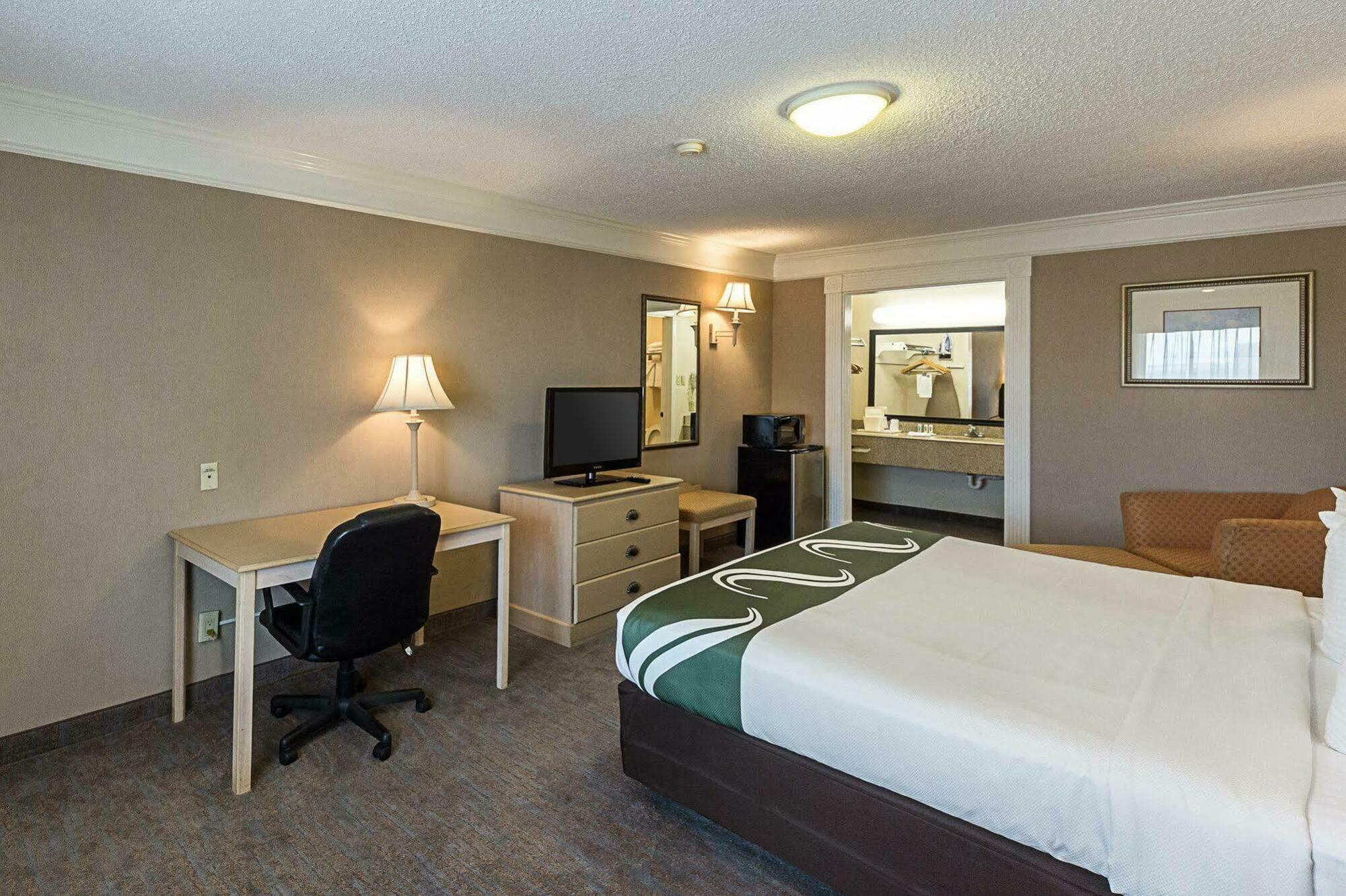 Quality Inn Near Lake Marble Falls Exterior photo